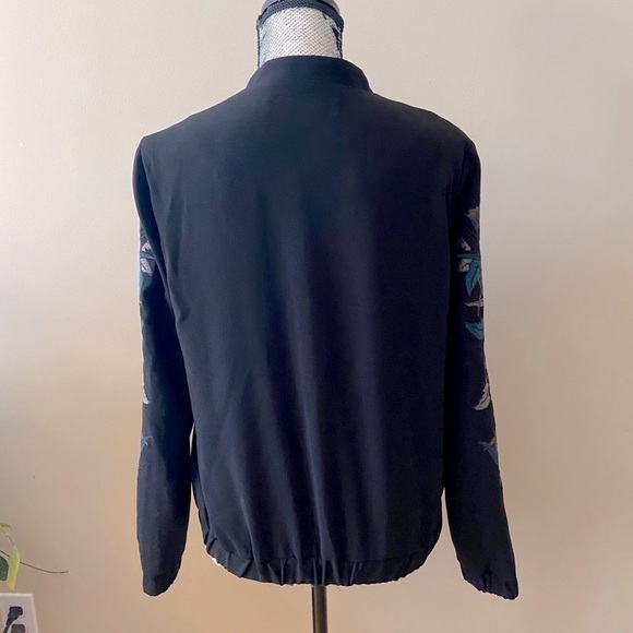 Simons CONTEMPORAINE Black Embroidered bomber jacket size small. - Picture 10 of 17